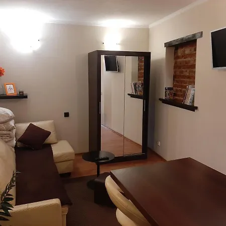 Z Prywatnym Ogrodkiem Centrum Apartmán